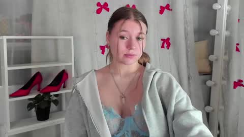Snapshot of rebecca_____ chatting on January 2025 07:21:02 PM rebecca_____ online show from January 2025 07:21:02 PM