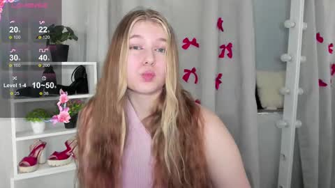 Snapshot of rebecca_____ chatting on February 2025 06:45:02 PM rebecca_____ online show from February 2025 06:45:02 PM