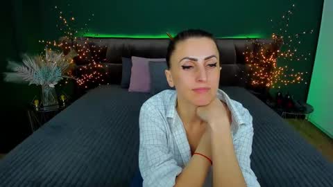 rebecca_diamonds online show from February 2025 02:37:01 PM