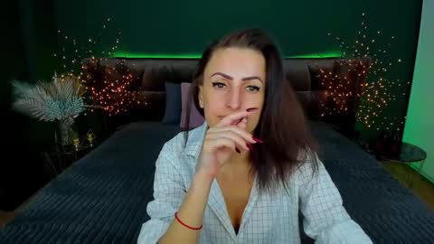 rebecca_diamonds online show from February 2025 06:59:02 AM