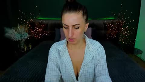 rebecca_diamonds online show from February 2025 01:55:02 PM