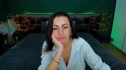 rebecca_diamonds online show from March 2025 12:11:02 PM