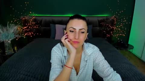 rebecca_diamonds online show from March 2025 09:43:01 AM