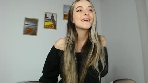 Becca Johnsoon online show from February 2025 07:49:01 PM