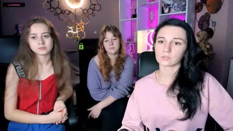 rebecca_smile_ online show from October 2025 07:03:02 PM