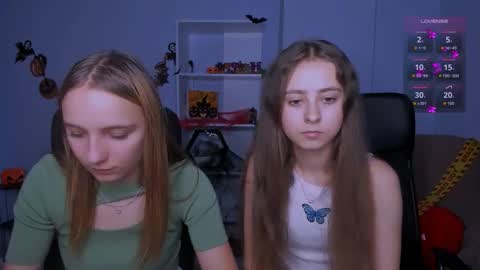 rebecca_smile_ online show from October 2025 01:10:02 PM