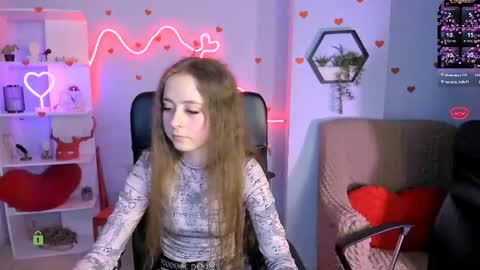 rebecca_smile_ online show from April 2026 07:58:01 PM