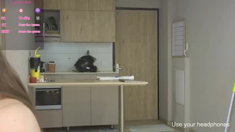 rebeccawhite_meow online show from December 2025 01:32:01 AM