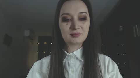 AnnaAnnet online show from April 2026 12:16:02 PM