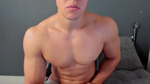 twitter REECET26 instagram RECCETAYLOR online show from October 2025 03:43:01 PM