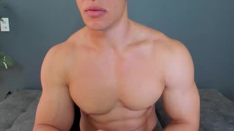 twitter REECET26 instagram RECCETAYLOR online show from December 2025 03:19:02 PM