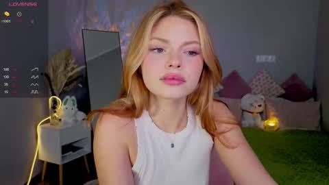 red__candy online show from September 2025 12:48:01 PM