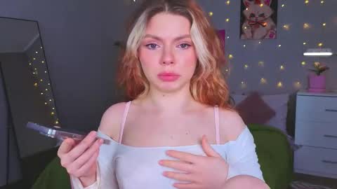 red__candy online show from May 2026 12:58:01 PM