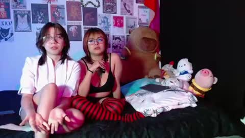 Snapshot of red_cherry2 chatting on June 2026 07:34:01 AM red_cherry2 online show from June 2026 07:34:01 AM