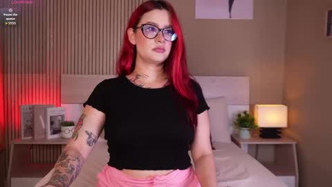 Snapshot of red_doll__ chatting on May 2026 12:45:02 PM SOFIA online show from May 2026 12:45:02 PM