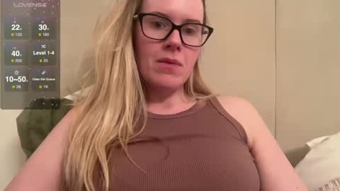 Rosie online show from February 2025 09:04:02 PM