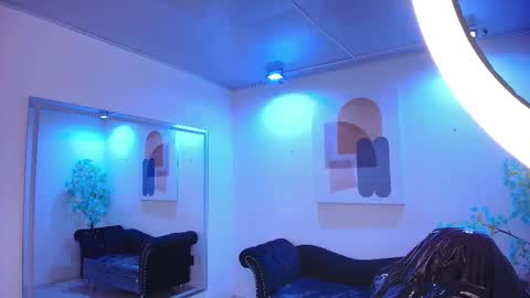 Res Moon online show from October 2025 11:10:02 AM