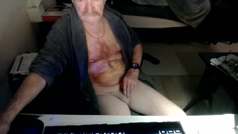 Red online show from June 2026 09:39:01 PM