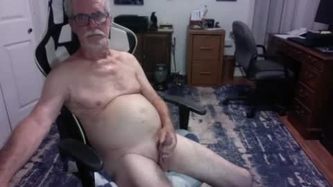 Snapshot of redbud3075 chatting on June 2026 02:53:01 AM Daddy G online show from June 2026 02:53:01 AM