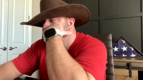 Snapshot of redbull1414 chatting on December 2024 08:25:02 PM RedBull online show from December 2024 08:25:02 PM