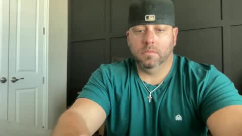 Snapshot of redbull1414 chatting on January 2025 08:00:02 PM RedBull online show from January 2025 08:00:02 PM