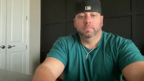 Snapshot of redbull1414 chatting on January 2025 03:47:01 PM RedBull online show from January 2025 03:47:01 PM