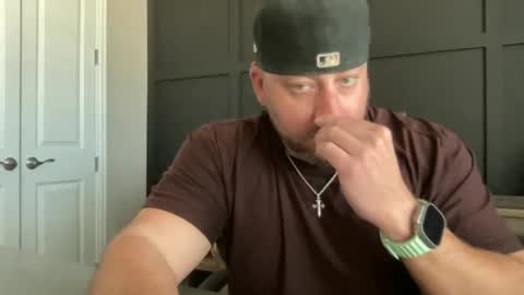 Snapshot of redbull1414 chatting on January 2025 06:52:01 PM RedBull online show from January 2025 06:52:01 PM