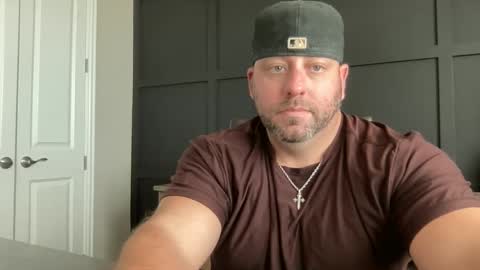 Snapshot of redbull1414 chatting on January 2025 10:27:02 PM RedBull online show from January 2025 10:27:02 PM