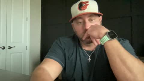 Snapshot of redbull1414 chatting on February 2025 10:39:01 PM RedBull online show from February 2025 10:39:01 PM