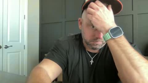 Snapshot of redbull1414 chatting on February 2025 08:43:02 PM RedBull online show from February 2025 08:43:02 PM