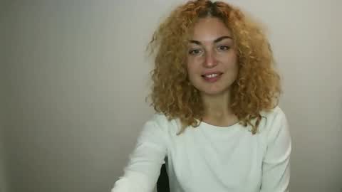 Snapshot of reddgirll chatting on January 2025 06:12:02 PM reddgirll online show from January 2025 06:12:02 PM