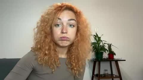 Snapshot of reddgirll chatting on February 2025 05:38:02 PM reddgirll online show from February 2025 05:38:02 PM