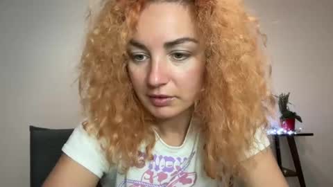 Snapshot of reddgirll chatting on February 2025 06:35:02 PM reddgirll online show from February 2025 06:35:02 PM