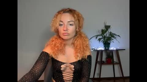 Snapshot of reddgirll chatting on February 2025 05:58:02 PM reddgirll online show from February 2025 05:58:02 PM