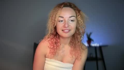 Snapshot of reddgirll chatting on March 2025 11:47:02 PM reddgirll online show from March 2025 11:47:02 PM