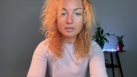 Snapshot of reddgirll chatting on March 2025 07:17:02 PM reddgirll online show from March 2025 07:17:02 PM