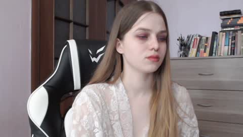 Lily online show from December 2024 06:14:01 AM