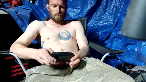 Snapshot of redheadlover828 chatting on January 2025 11:25:01 AM Kevin online show from January 2025 11:25:01 AM