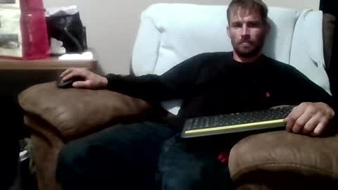 Snapshot of redheadlover828 chatting on November 2025 05:07:01 PM Kevin online show from November 2025 05:07:01 PM