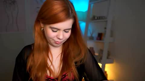 Snapshot of redhotlinee chatting on October 2025 07:42:02 PM RedHotlinee online show from October 2025 07:42:02 PM