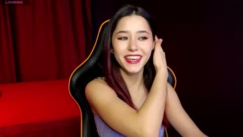 Kiara online show from November 2025 05:17:01 PM