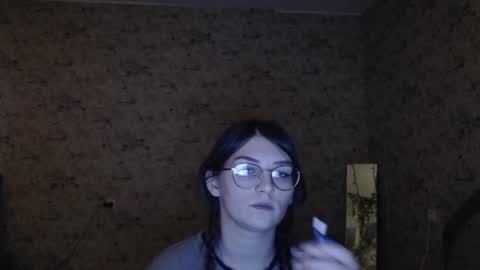 Snapshot of redmoonhead chatting on February 2025 03:25:02 PM Ana online show from February 2025 03:25:02 PM