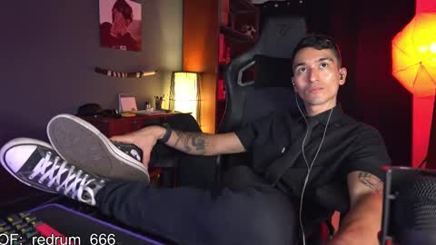 Red online show from February 2025 05:15:01 PM