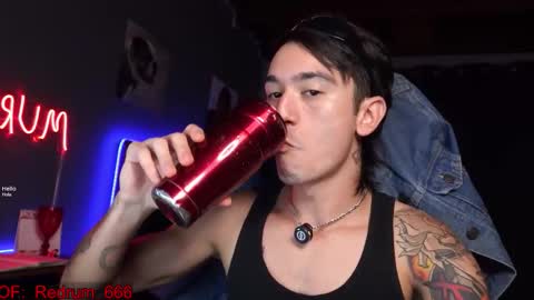 Red online show from October 2025 05:36:02 PM