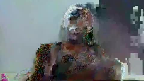 Snapshot of reem_wonder chatting on January 2025 08:30:01 AM Reem online show from January 2025 08:30:01 AM