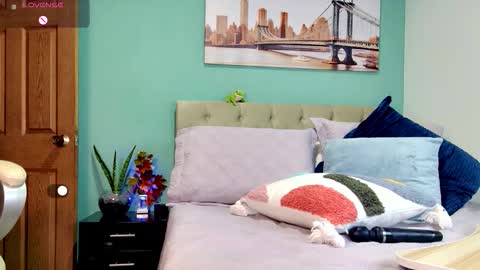 Snapshot of reese_yanella chatting on November 2025 12:22:02 AM Yanella online show from November 2025 12:22:02 AM