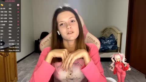 Lucy online show from September 2025 03:14:01 PM