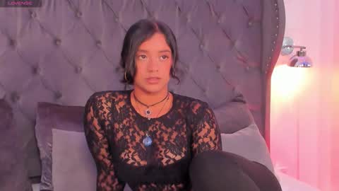 Regina  online show from February 2026 10:28:02 PM