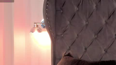 Snapshot of regina_noctixx chatting on June 2026 07:00:01 AM Regina online show from June 2026 07:00:01 AM