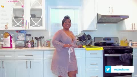 reginabanx online show from December 2025 11:31:01 PM